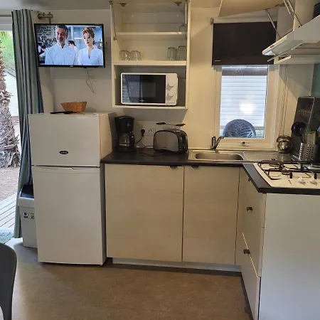 Kemping Mobilhome 6 Personnes *