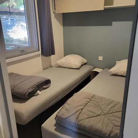 Mobilhome 6 Personnes Camping *