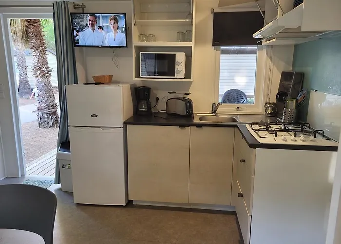 Kemping Mobilhome 6 Personnes *