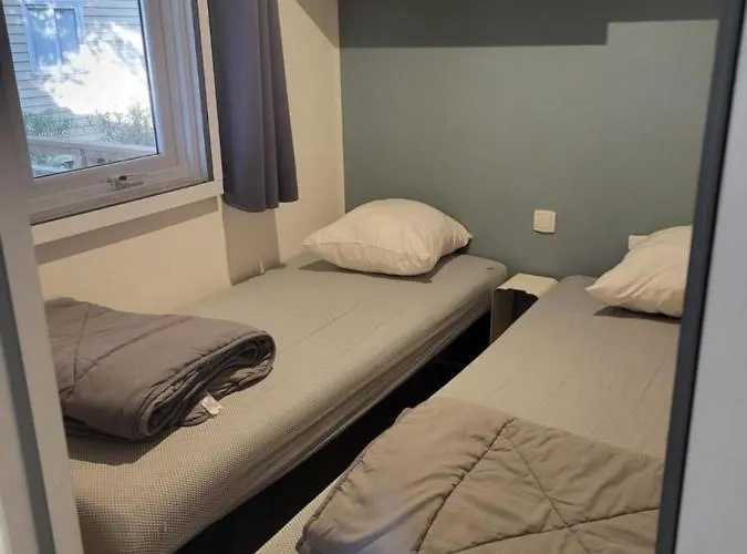 Mobilhome 6 Personnes Kemping *